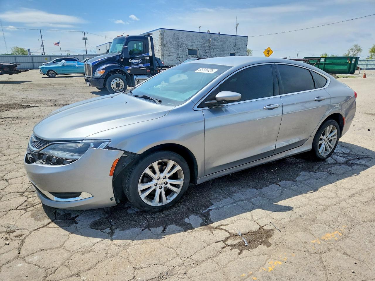 Salvage Chrysler 200 Image