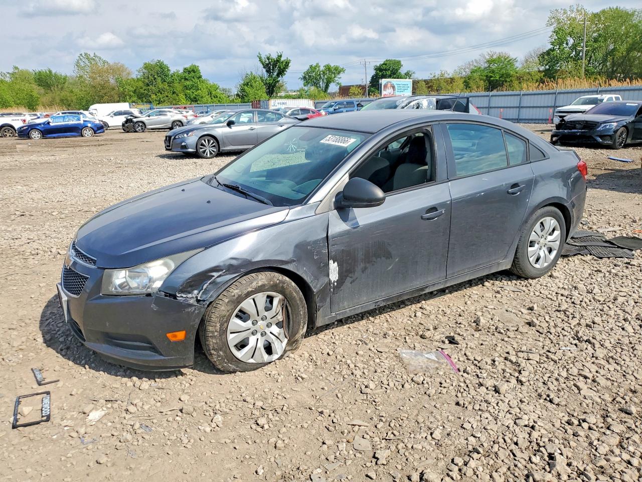 Salvage Chevrolet Cruze Image