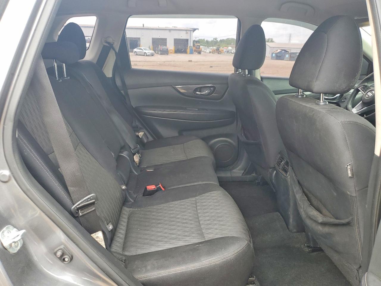 Nissan Rogue S