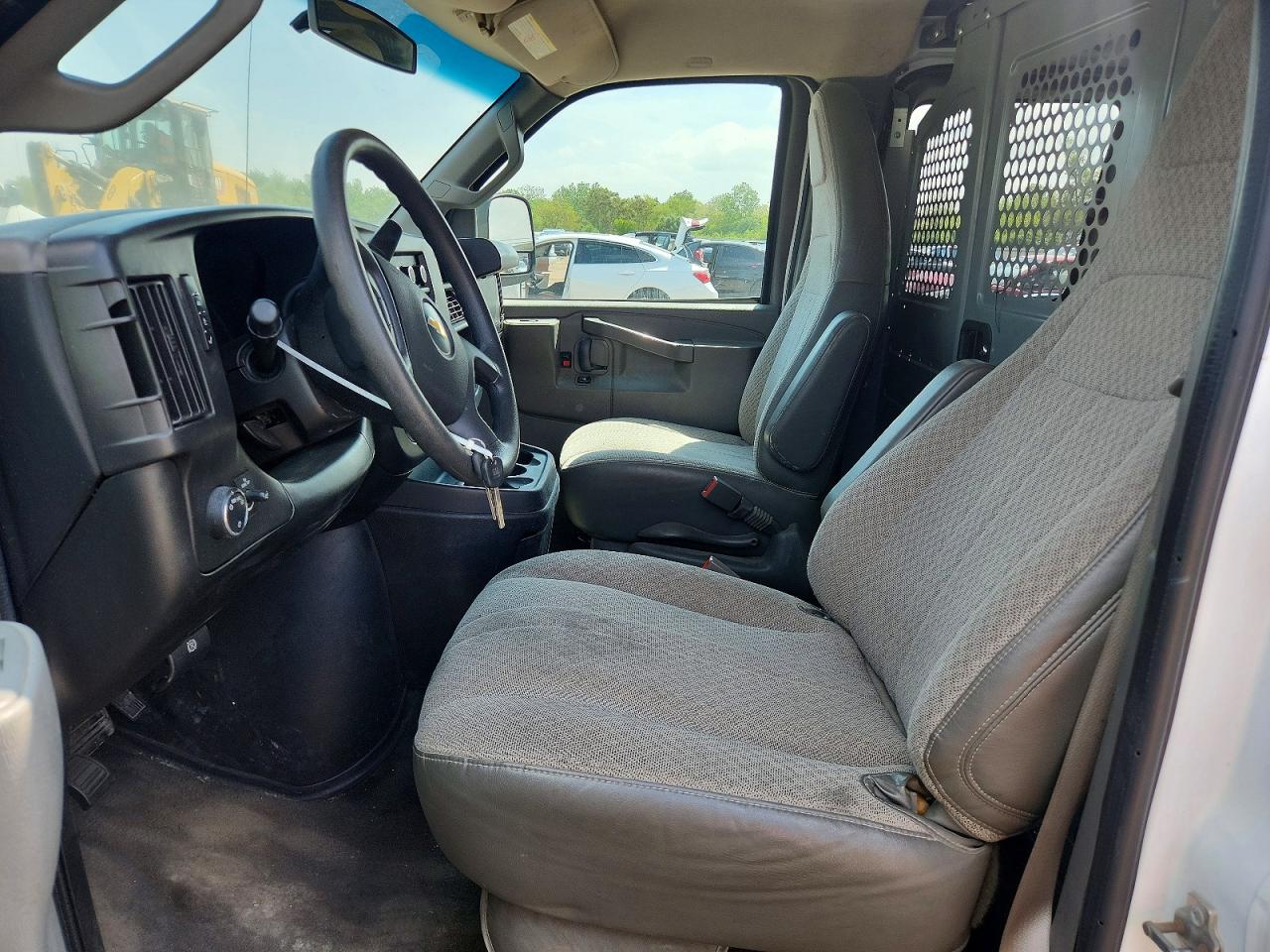 Chevrolet Express Lt
