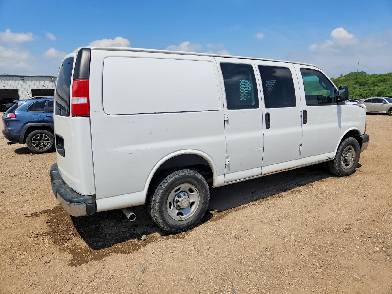 Chevrolet Express Lt