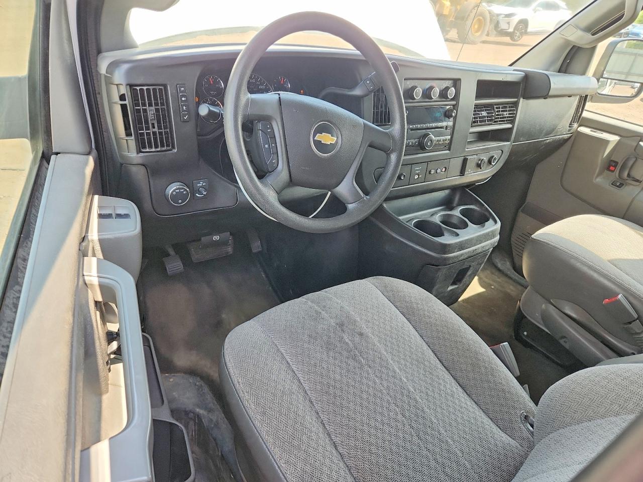 Chevrolet Express Lt
