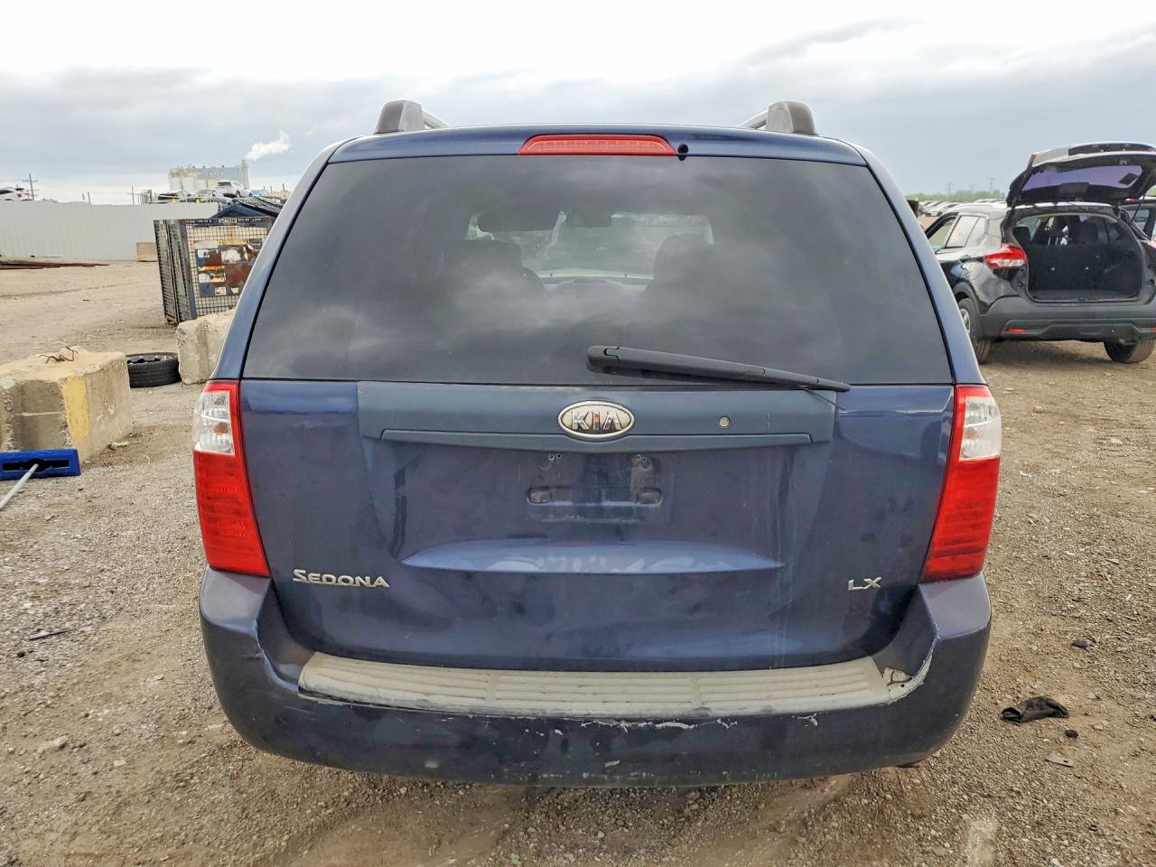 Kia Sedona Lx