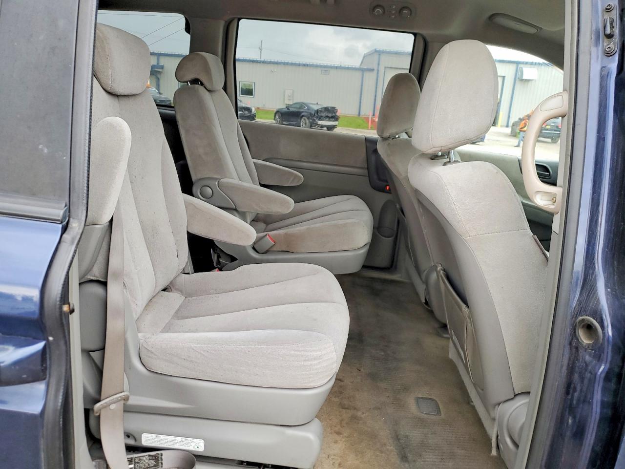 Kia Sedona Lx