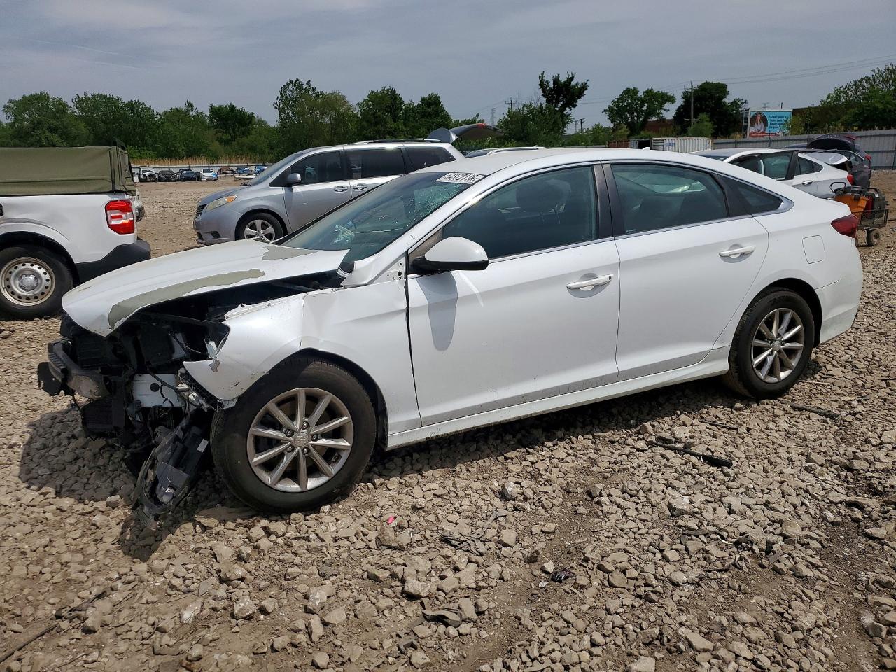 Salvage Hyundai SONATA Image