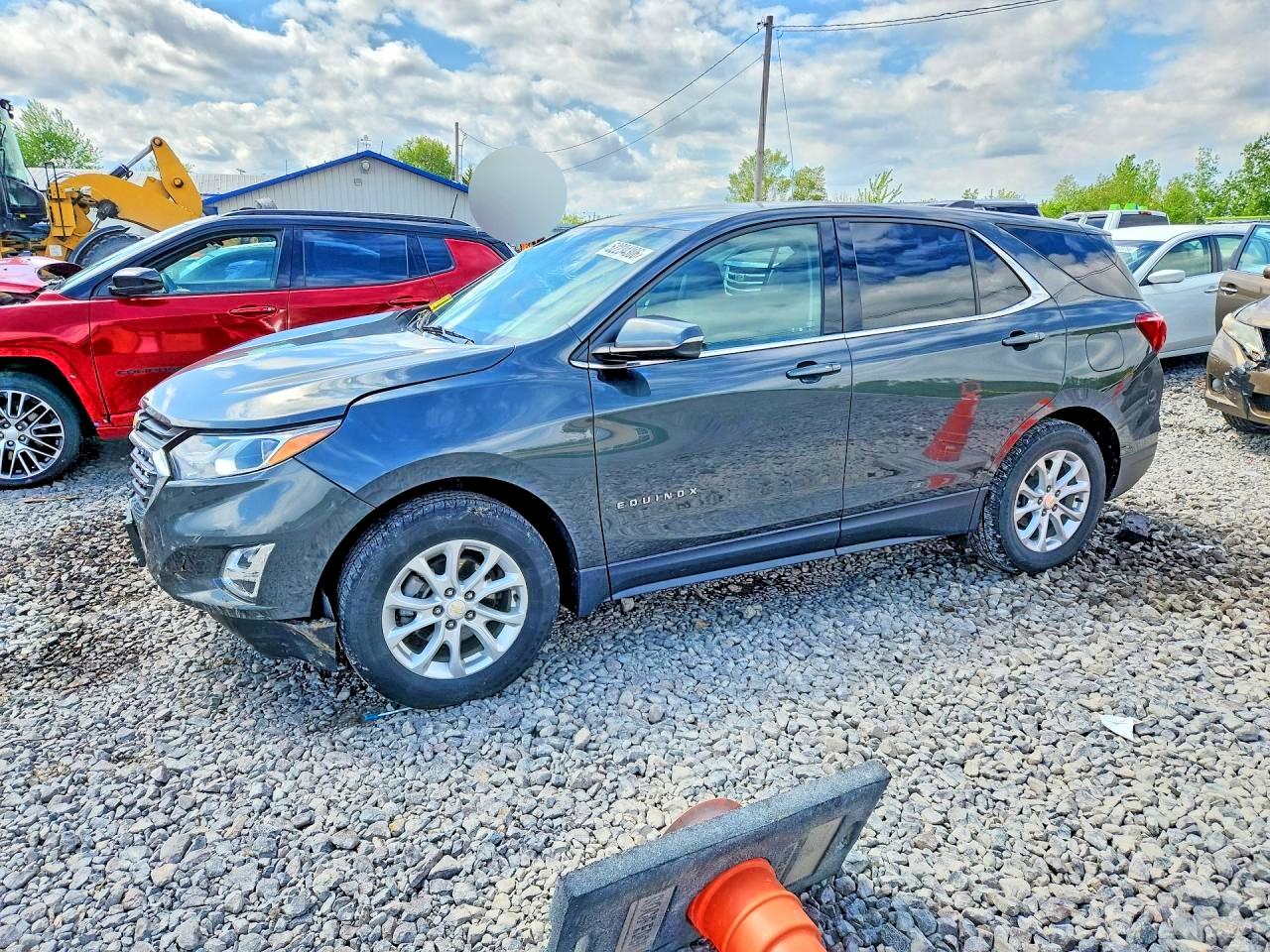 Salvage Chevrolet Equinox Image