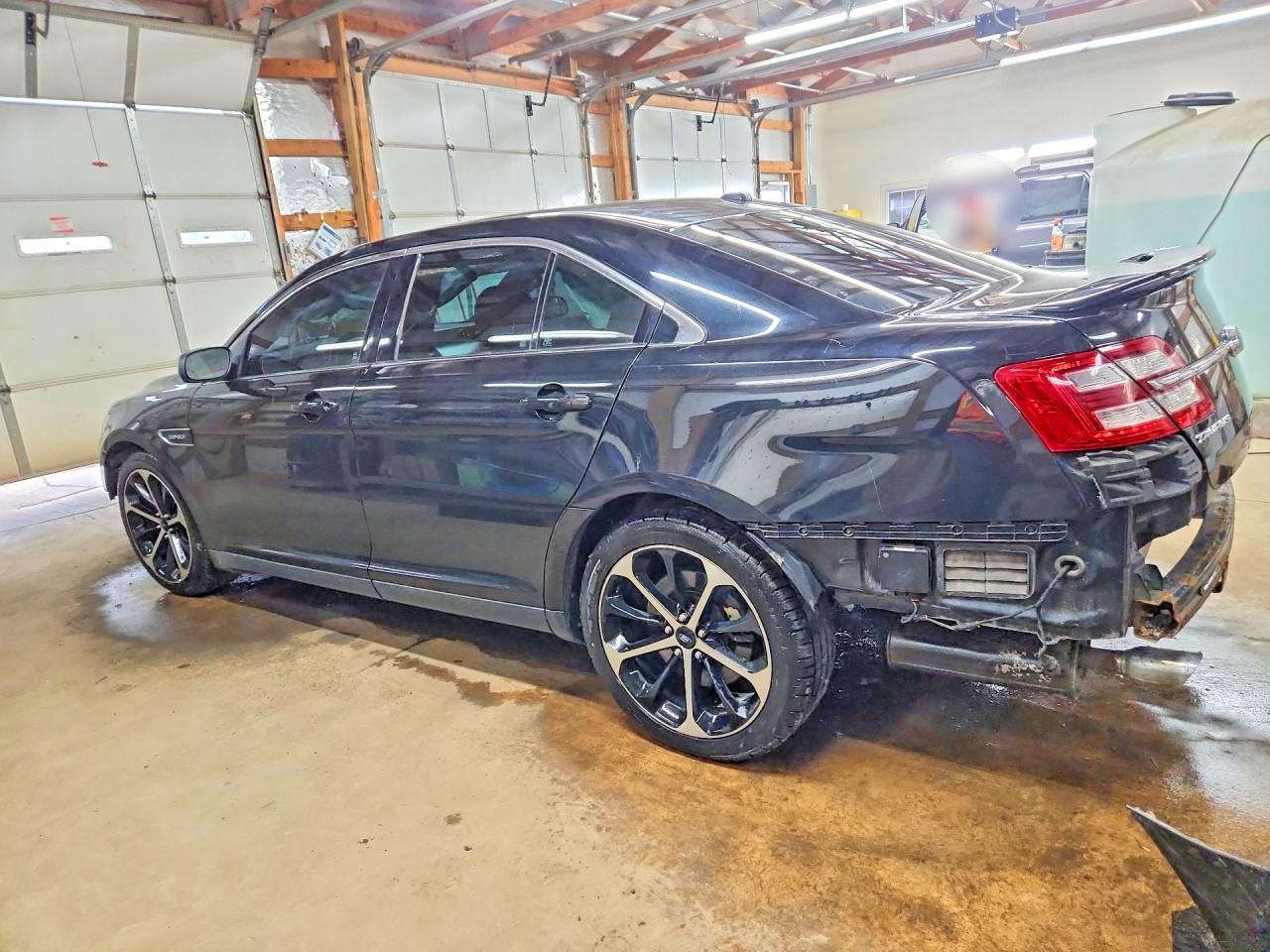 Ford Taurus Sho