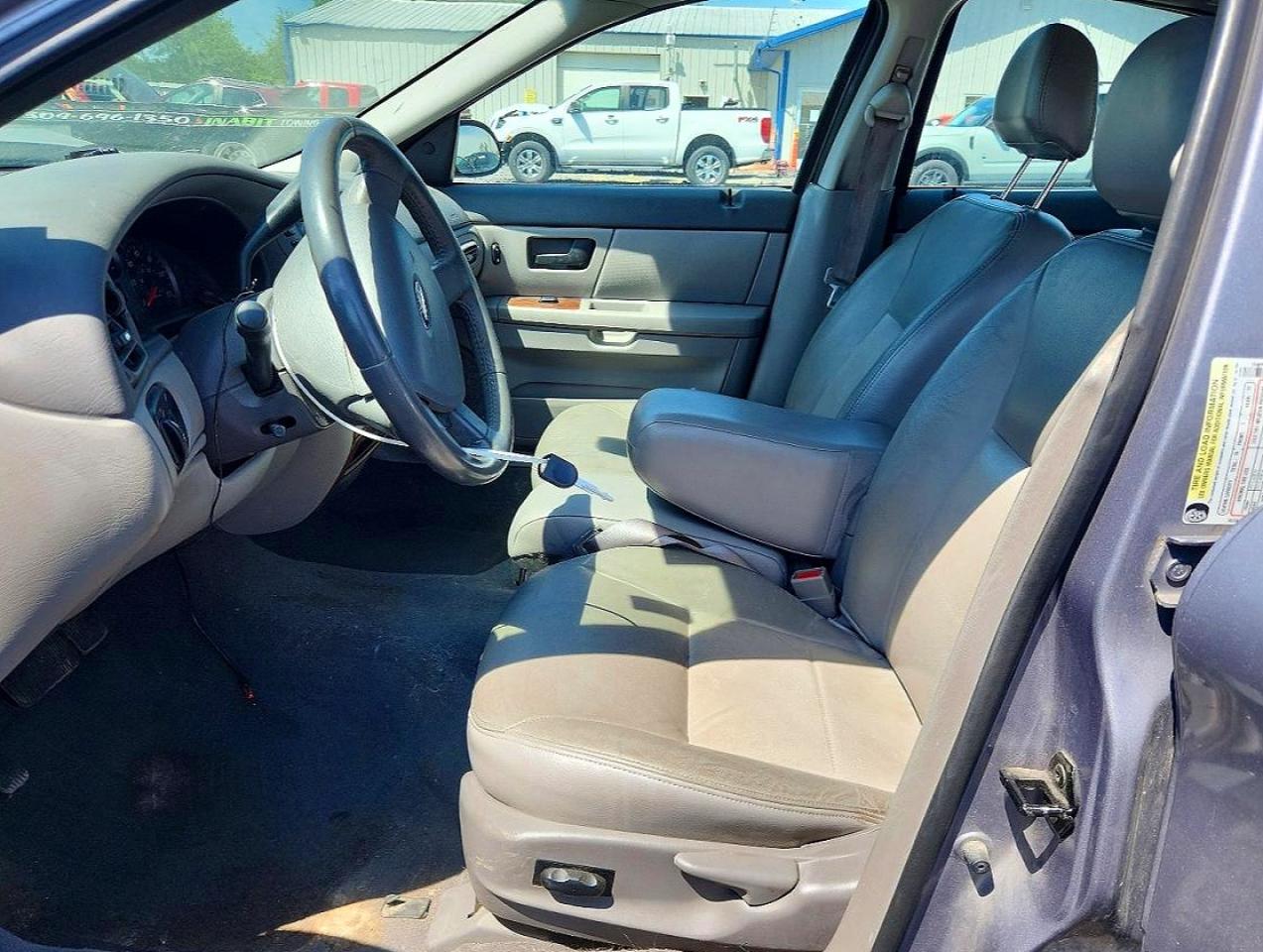 Ford Taurus Sel