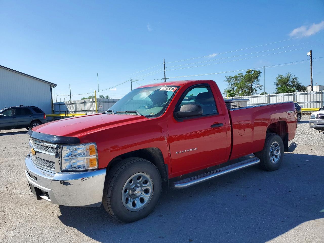 Salvage Chevrolet Silverado Image