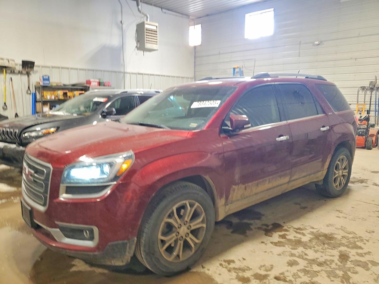Salvage GMC Acadia Image
