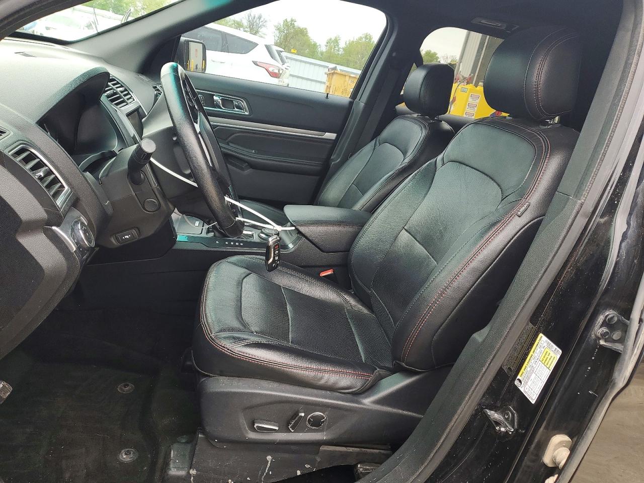Ford Explorer Sport