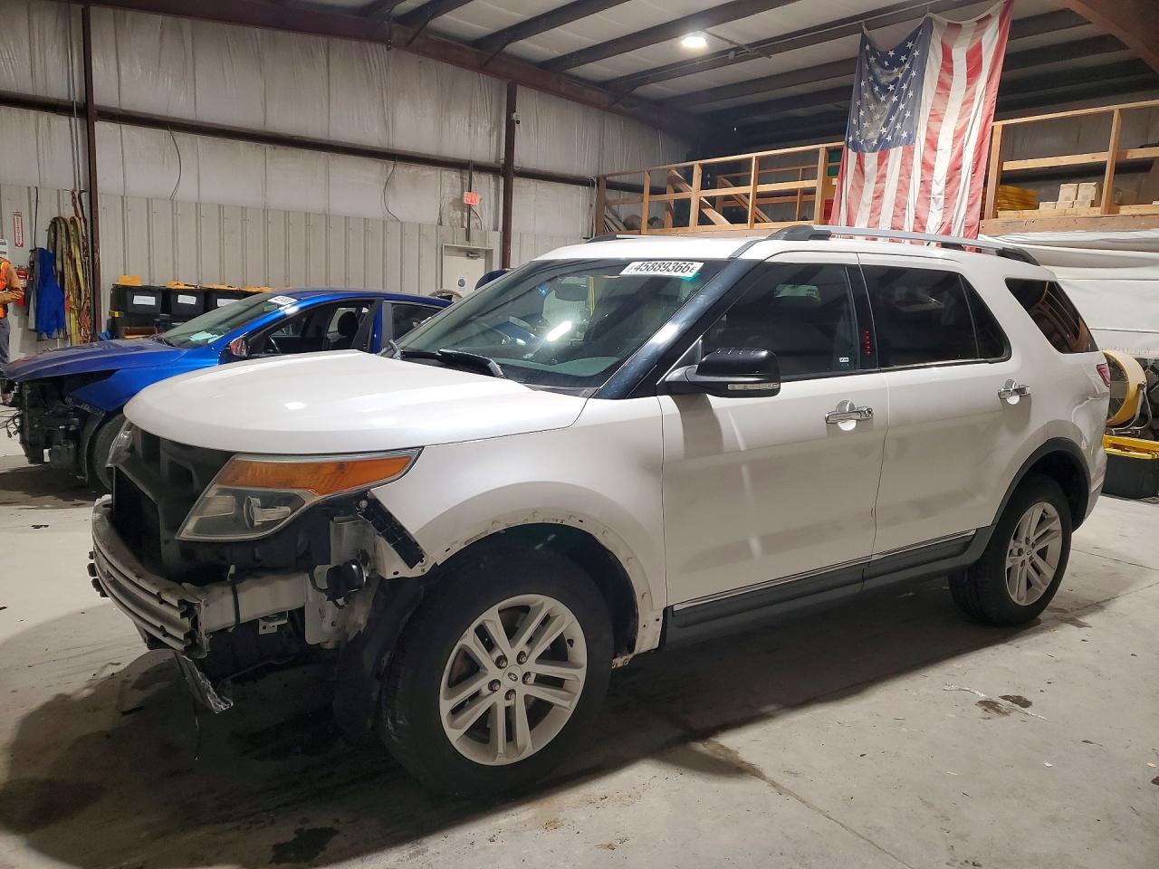 Salvage Ford Explorer Image