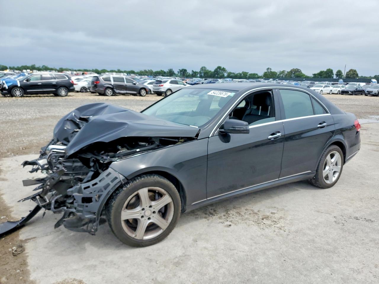 Salvage Mercedes-Benz E-Class Image