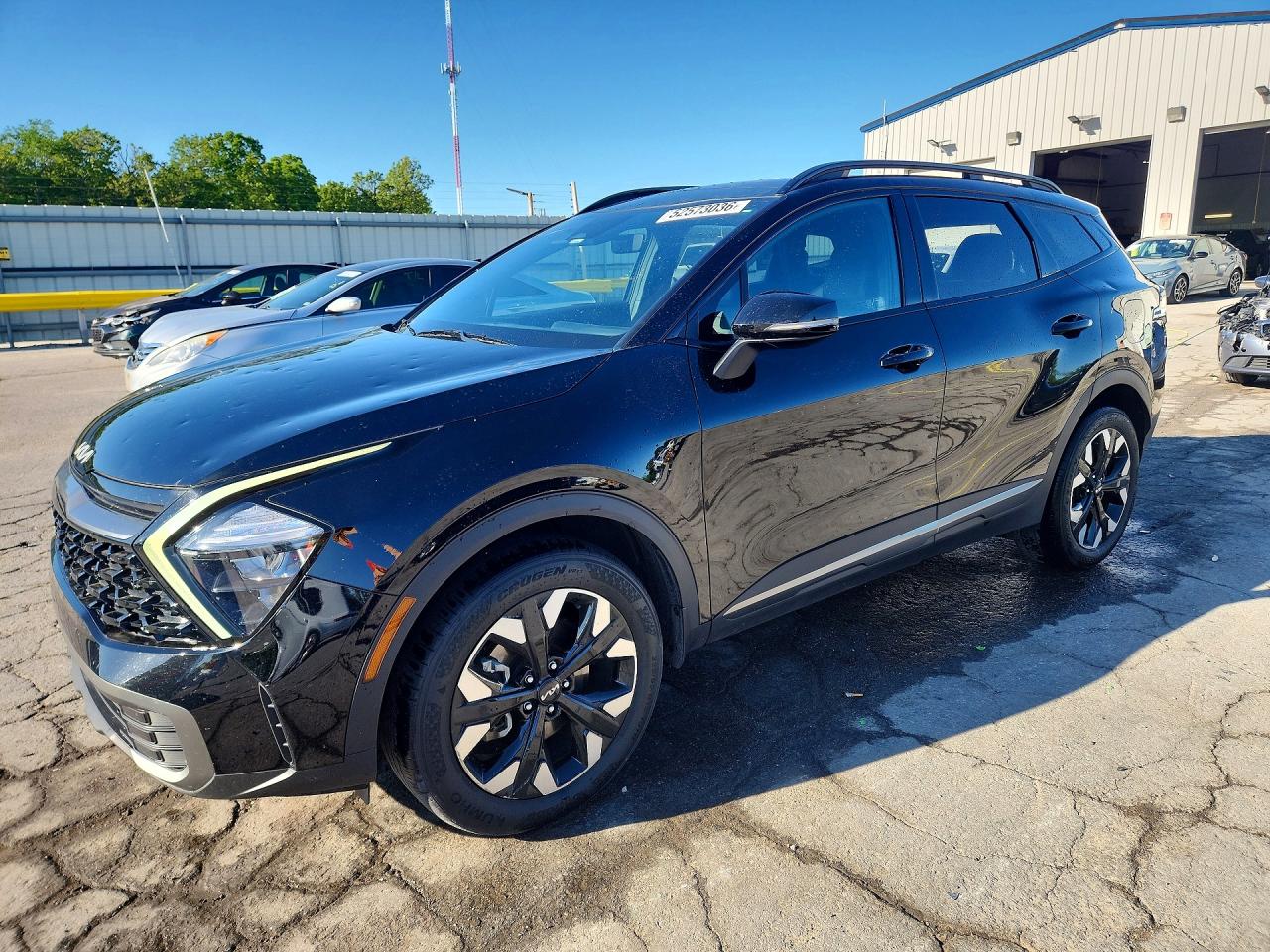 Salvage Kia Sportage Image