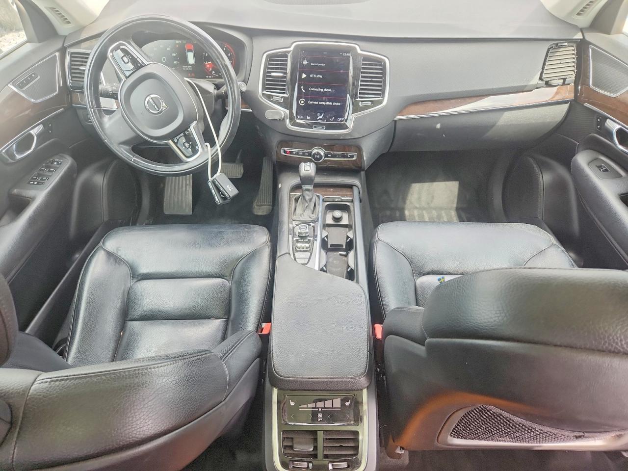 Volvo XC90 T6