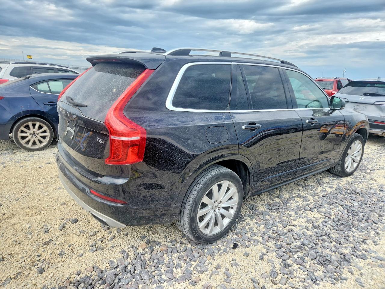 Volvo XC90 T6