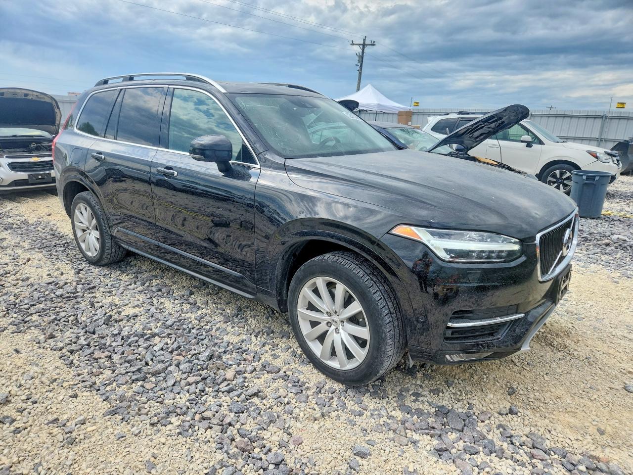 Volvo XC90 T6