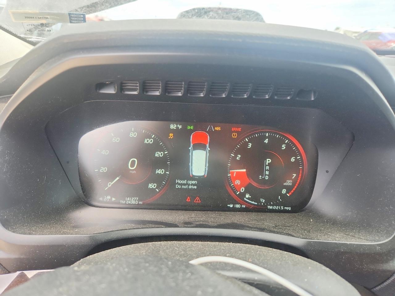 Volvo XC90 T6