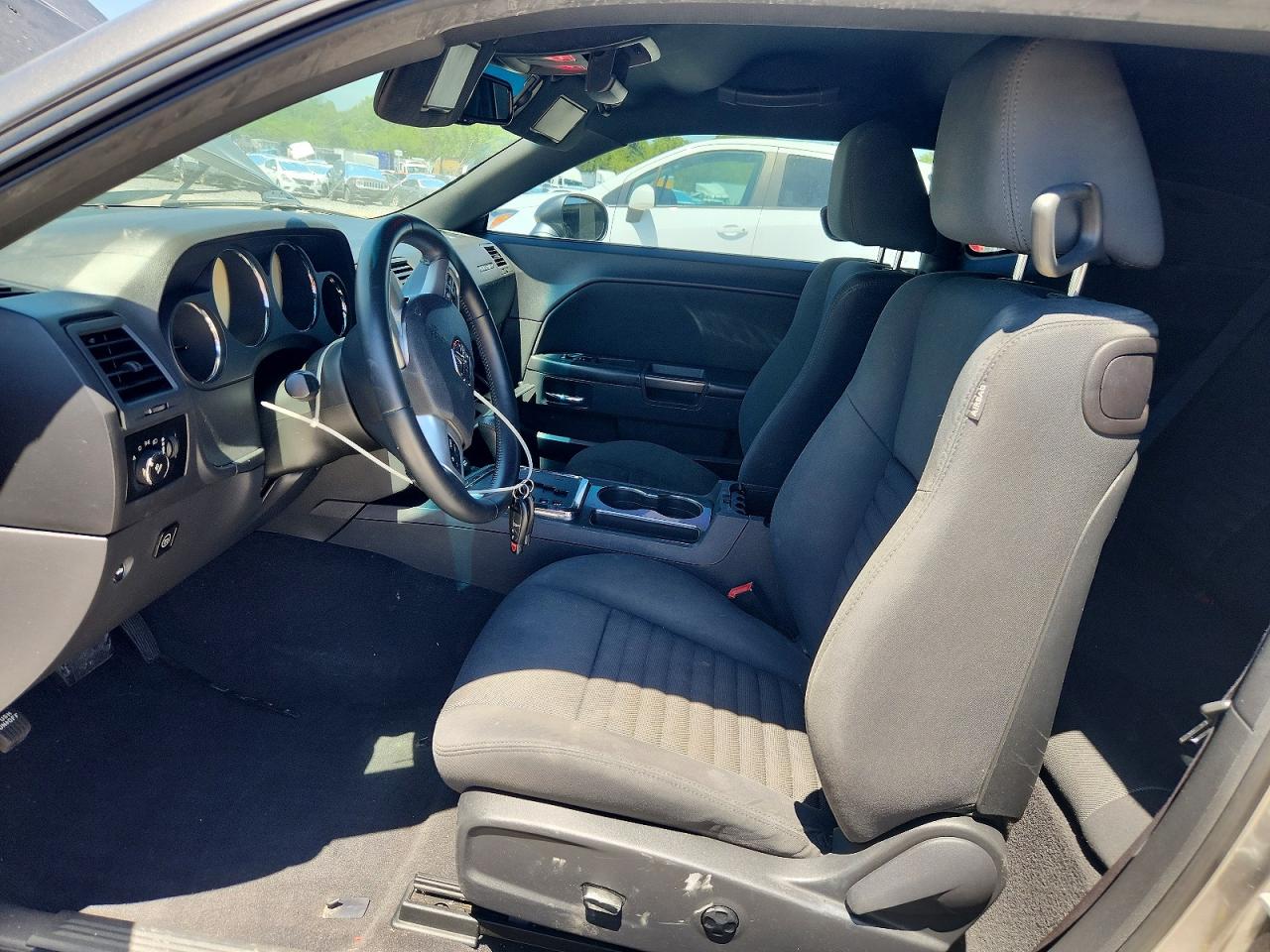 Dodge Challenger Sxt