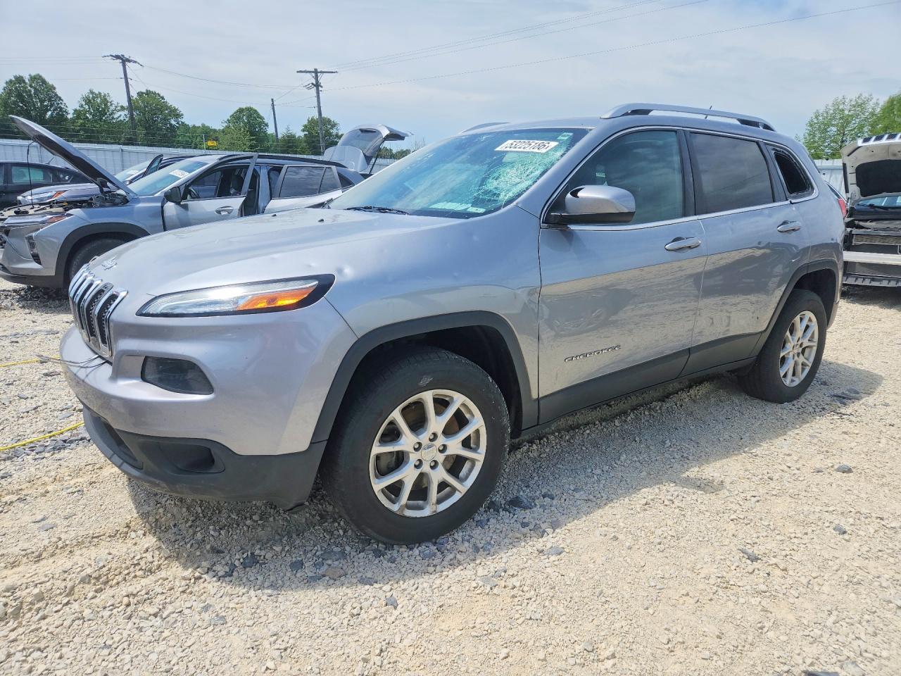 Salvage Jeep Cherokee Image
