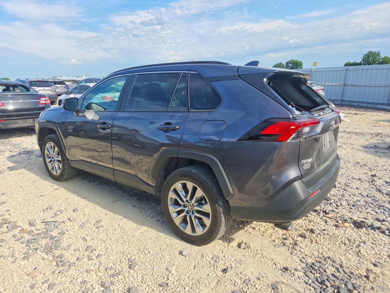 Toyota RAV4 Xle Premium