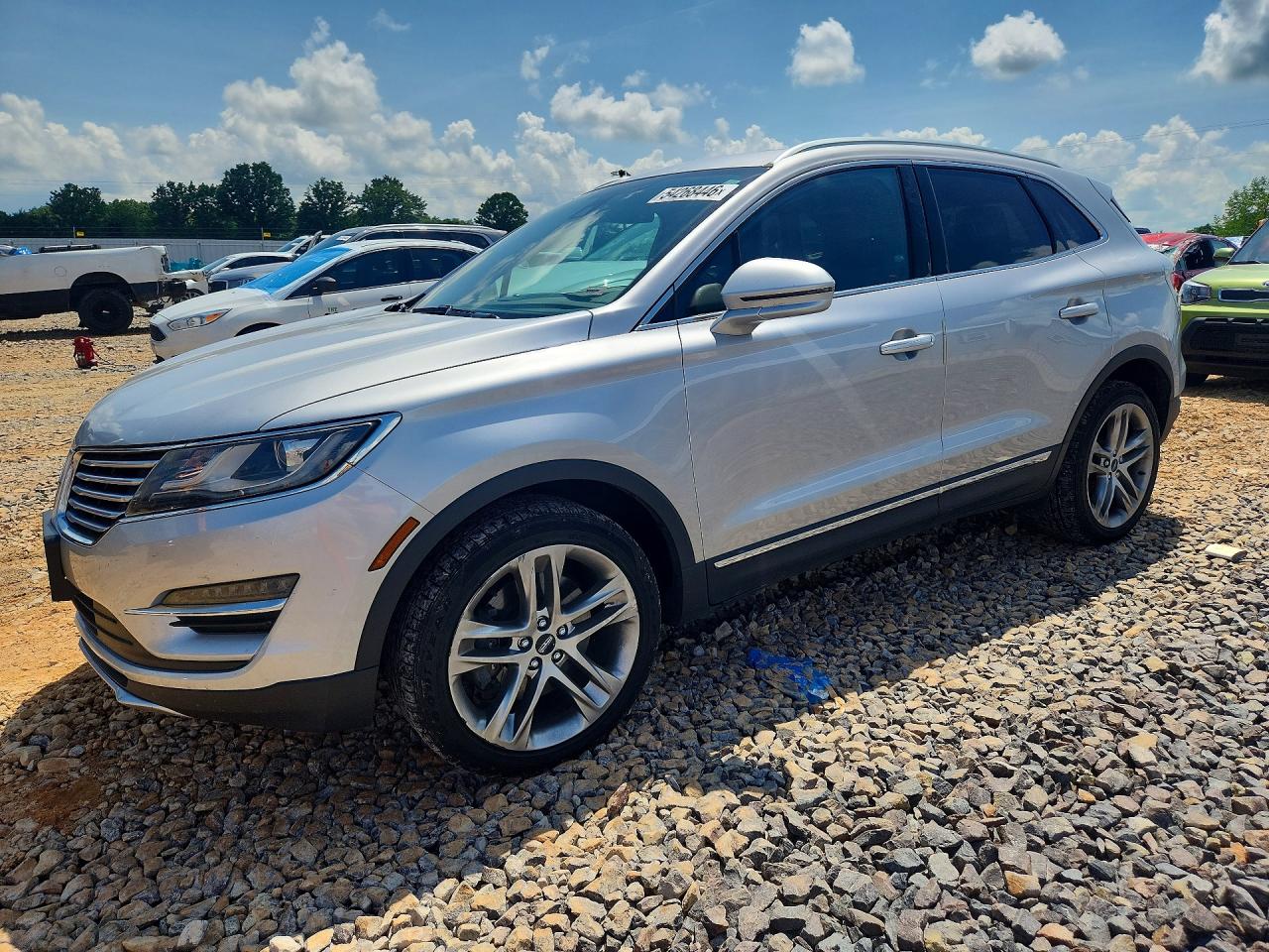 Salvage Lincoln MKC Image