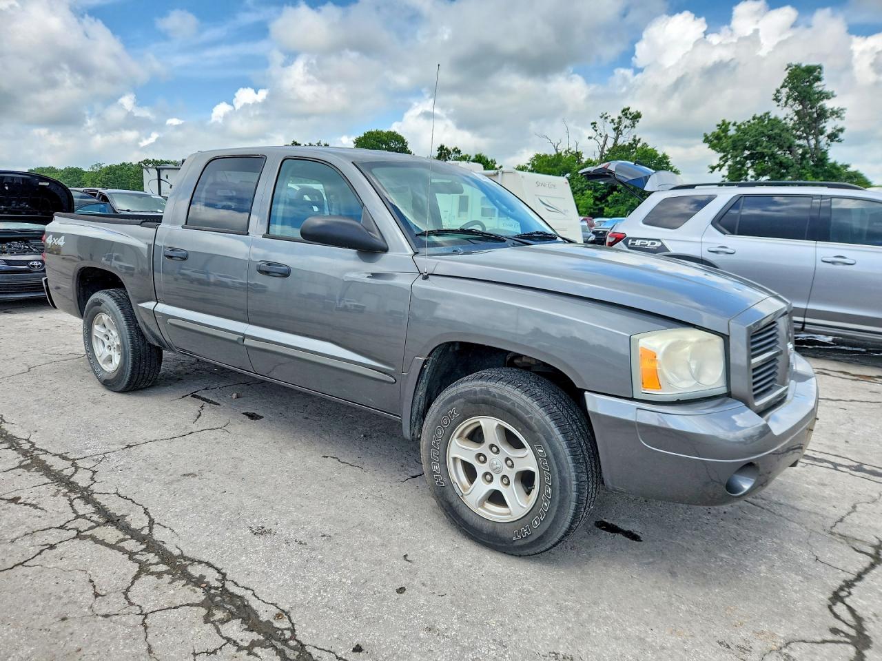 Dodge Dakota Quad Slt