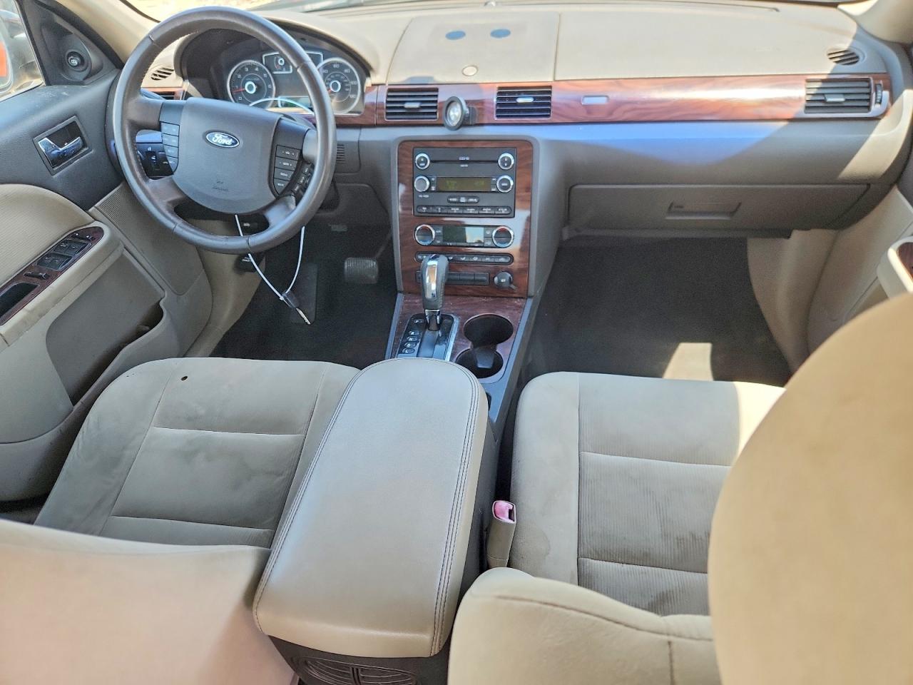 Ford Taurus Sel