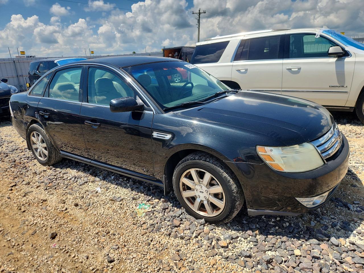 Ford Taurus Sel