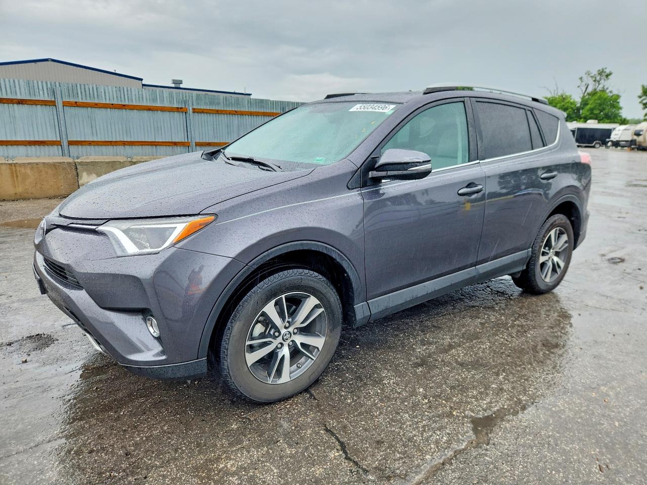 Salvage Toyota RAV4 Image