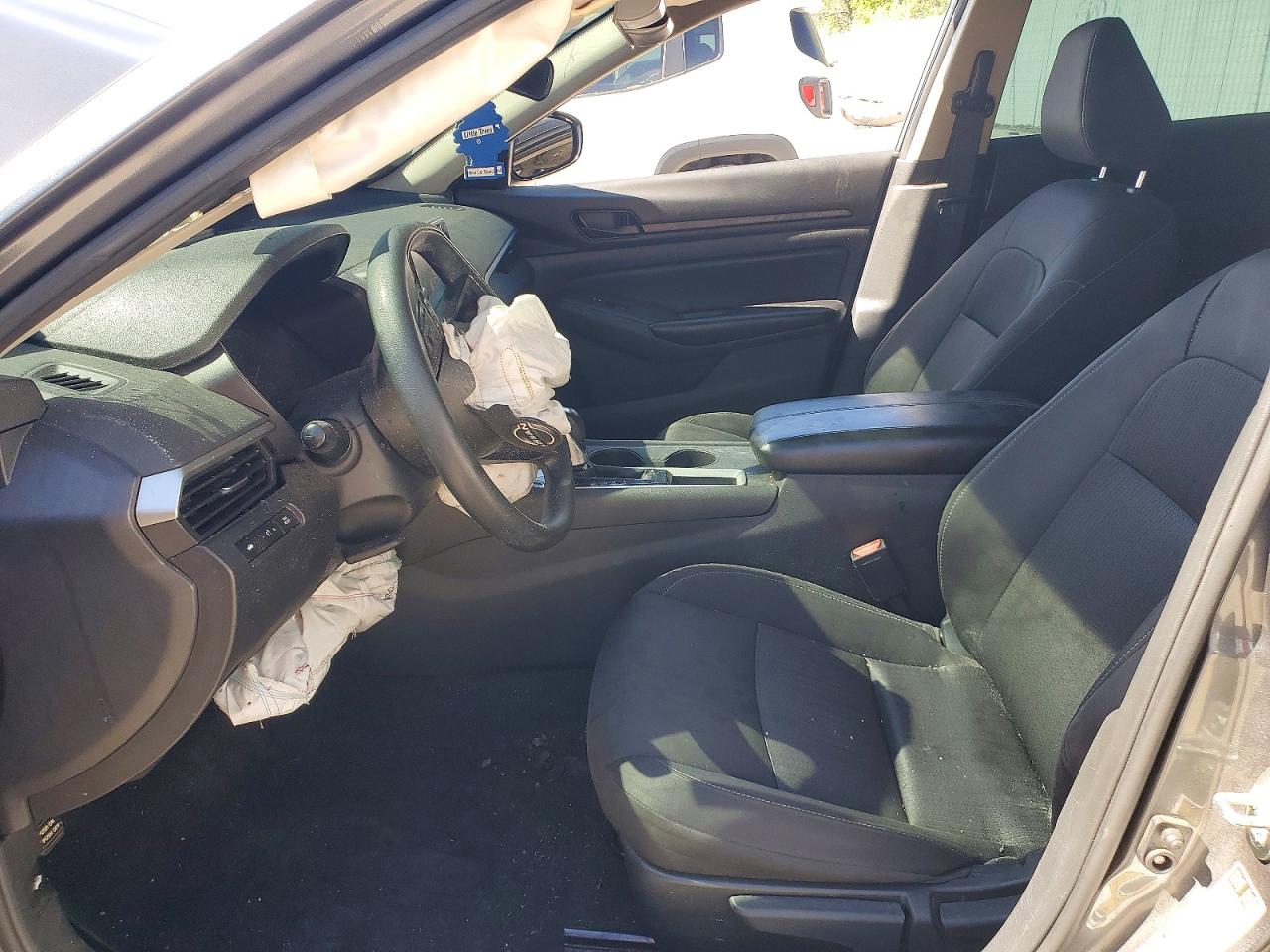 Nissan Altima S