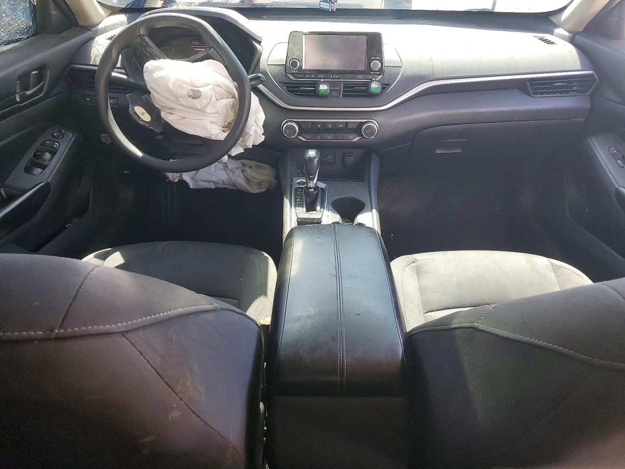 Nissan Altima S