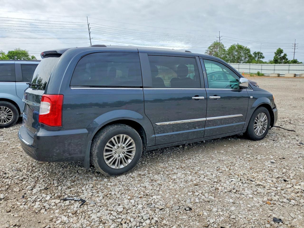 Chrysler Minivan Touring L