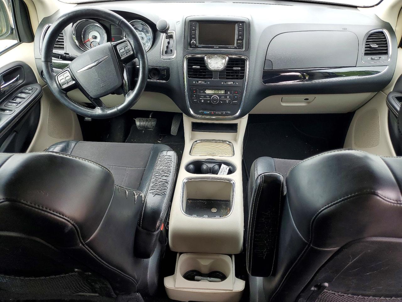 Chrysler Minivan Touring L