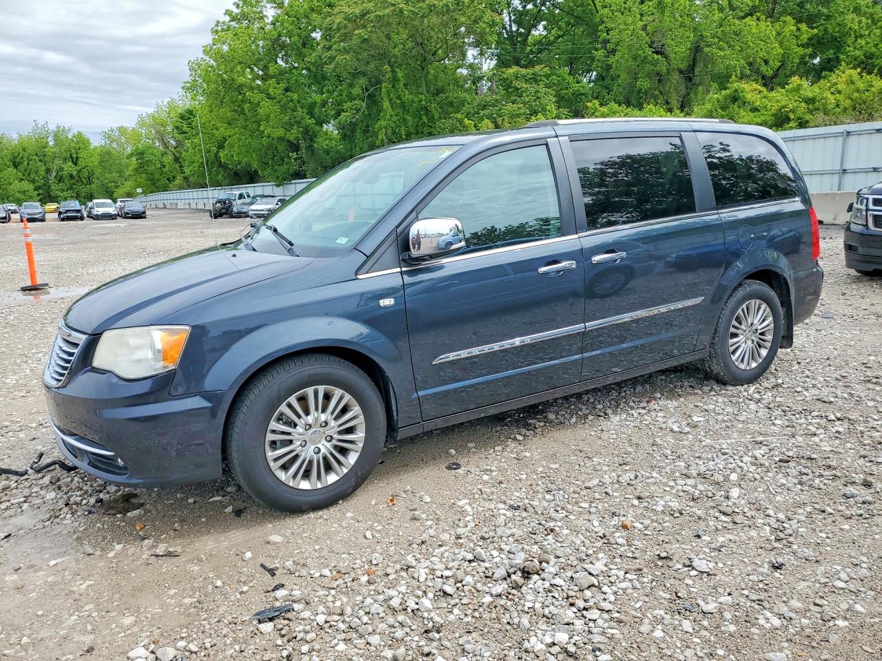 Salvage Chrysler Minivan Image