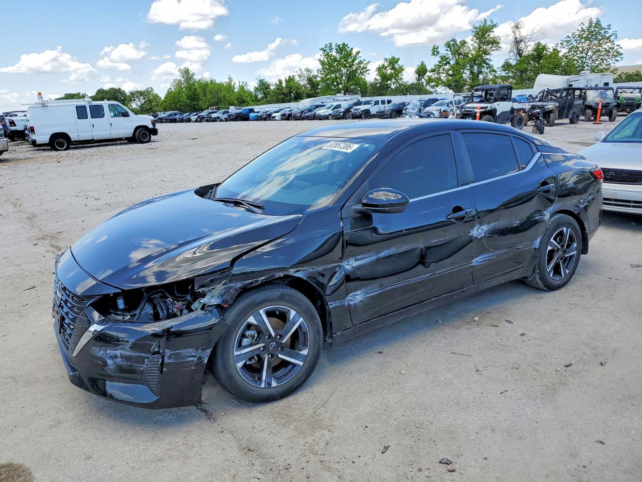 Salvage Nissan Sentra Image