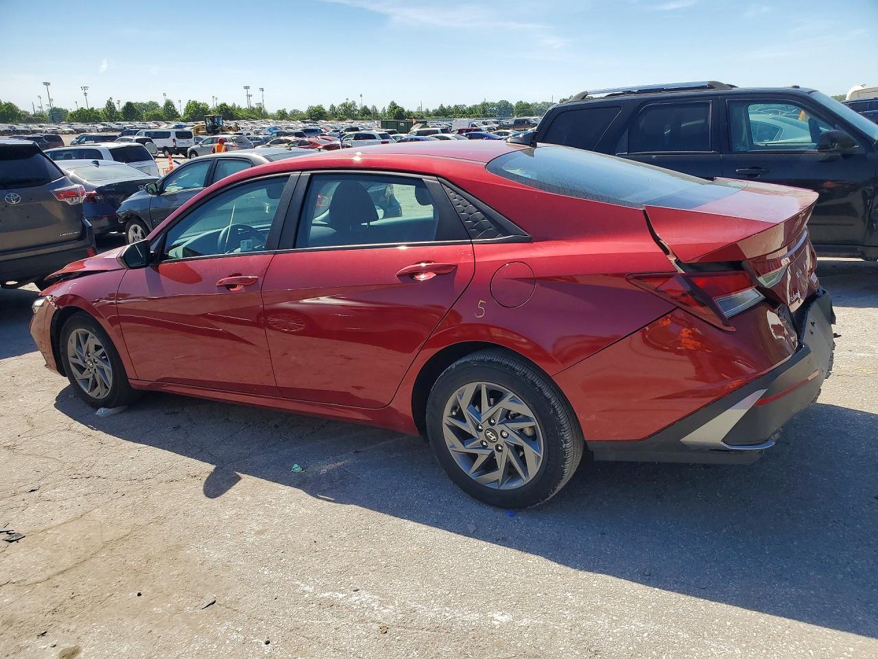 Hyundai ELANTRA Sel