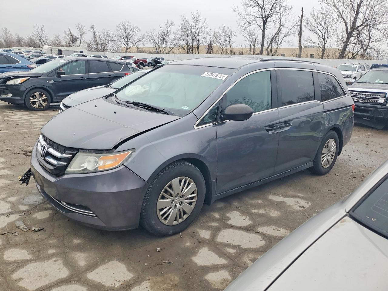 Salvage Honda Odyssey Image