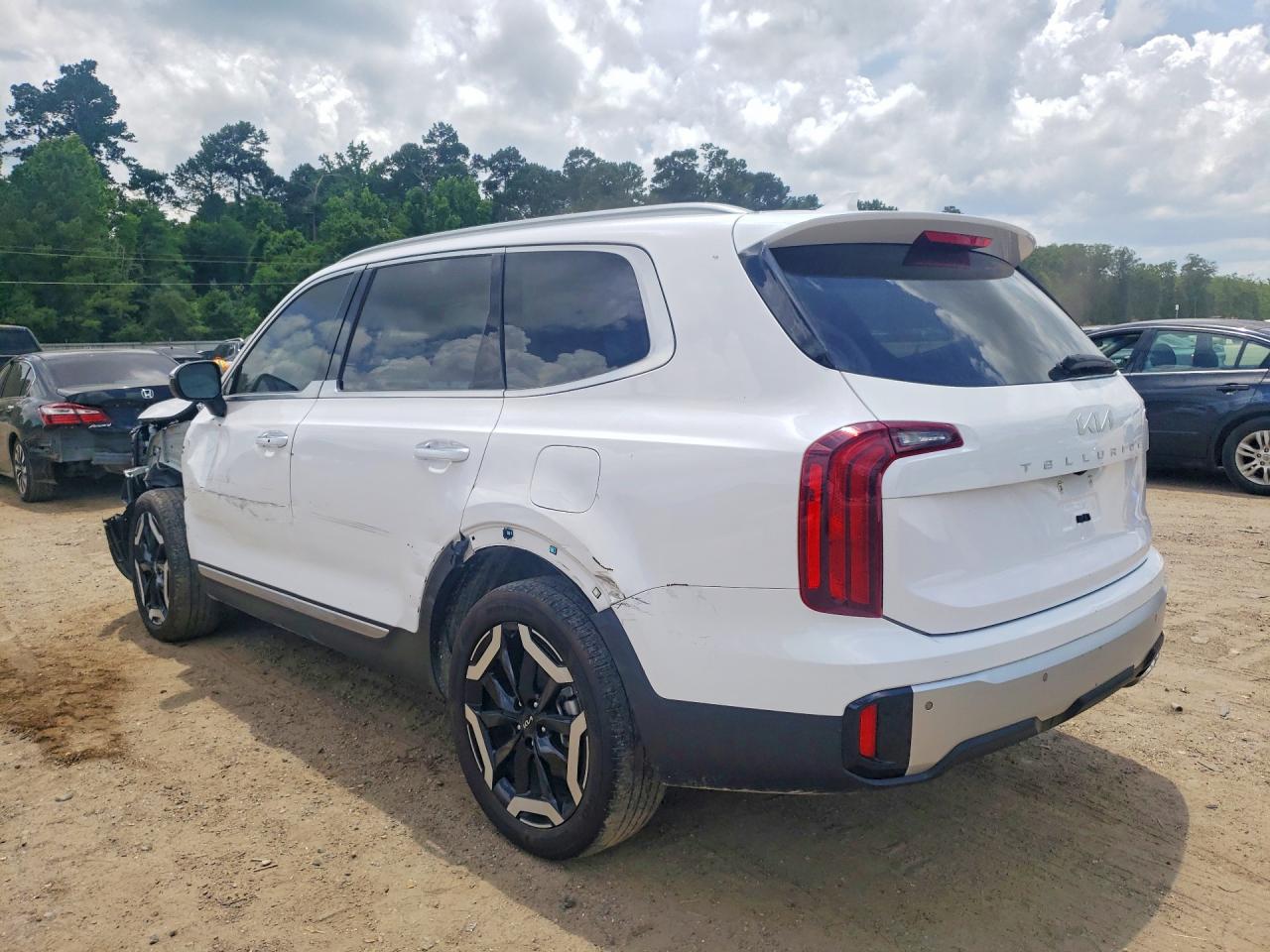 Kia Telluride S