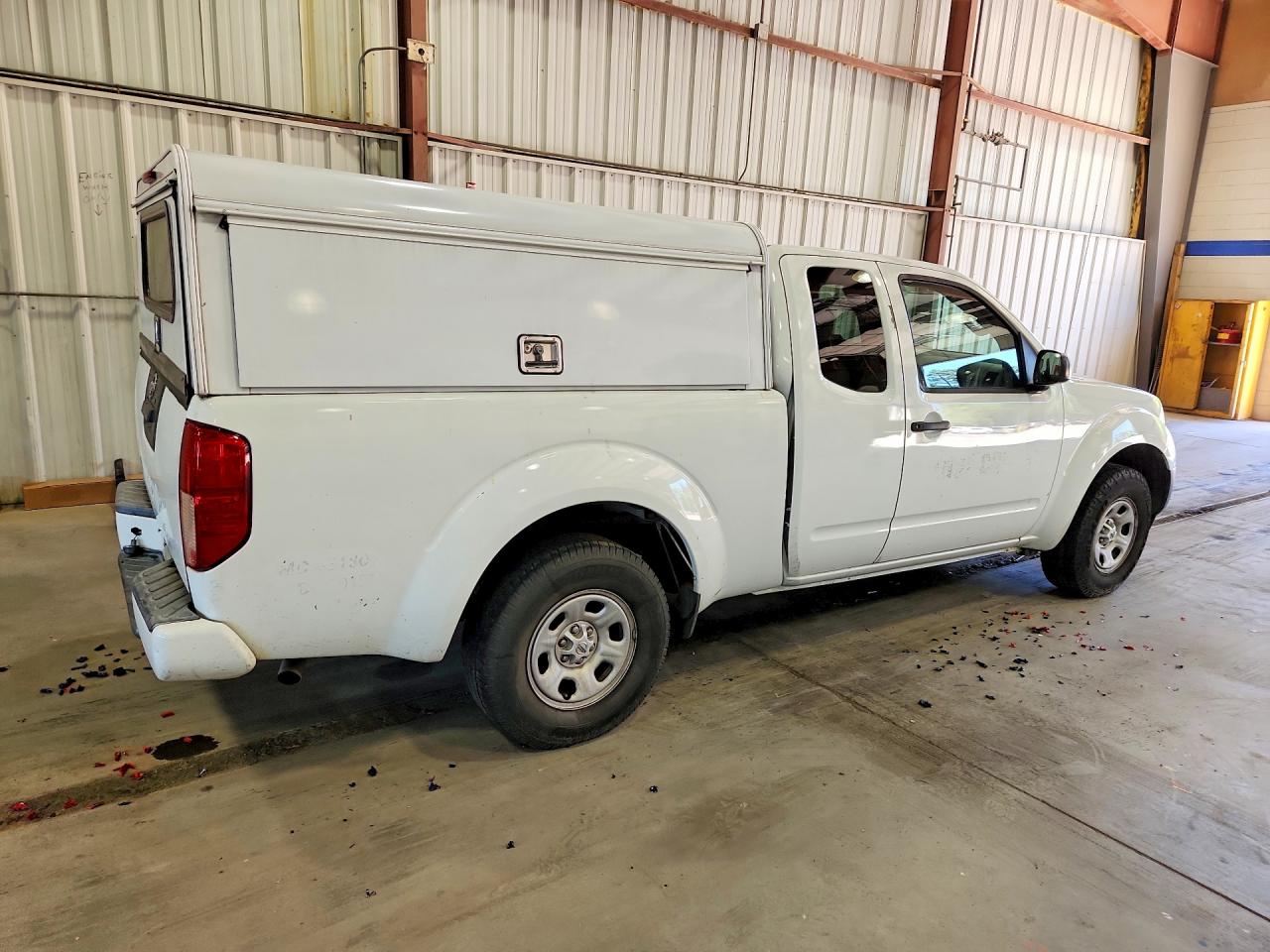 Nissan Frontier S