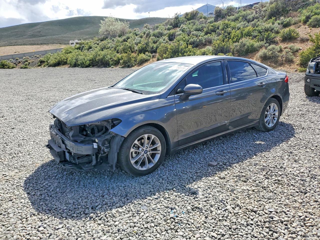 Salvage Ford Fusion Image