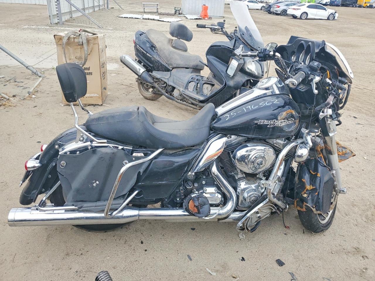 Salvage Harley-Davidson Fl Image