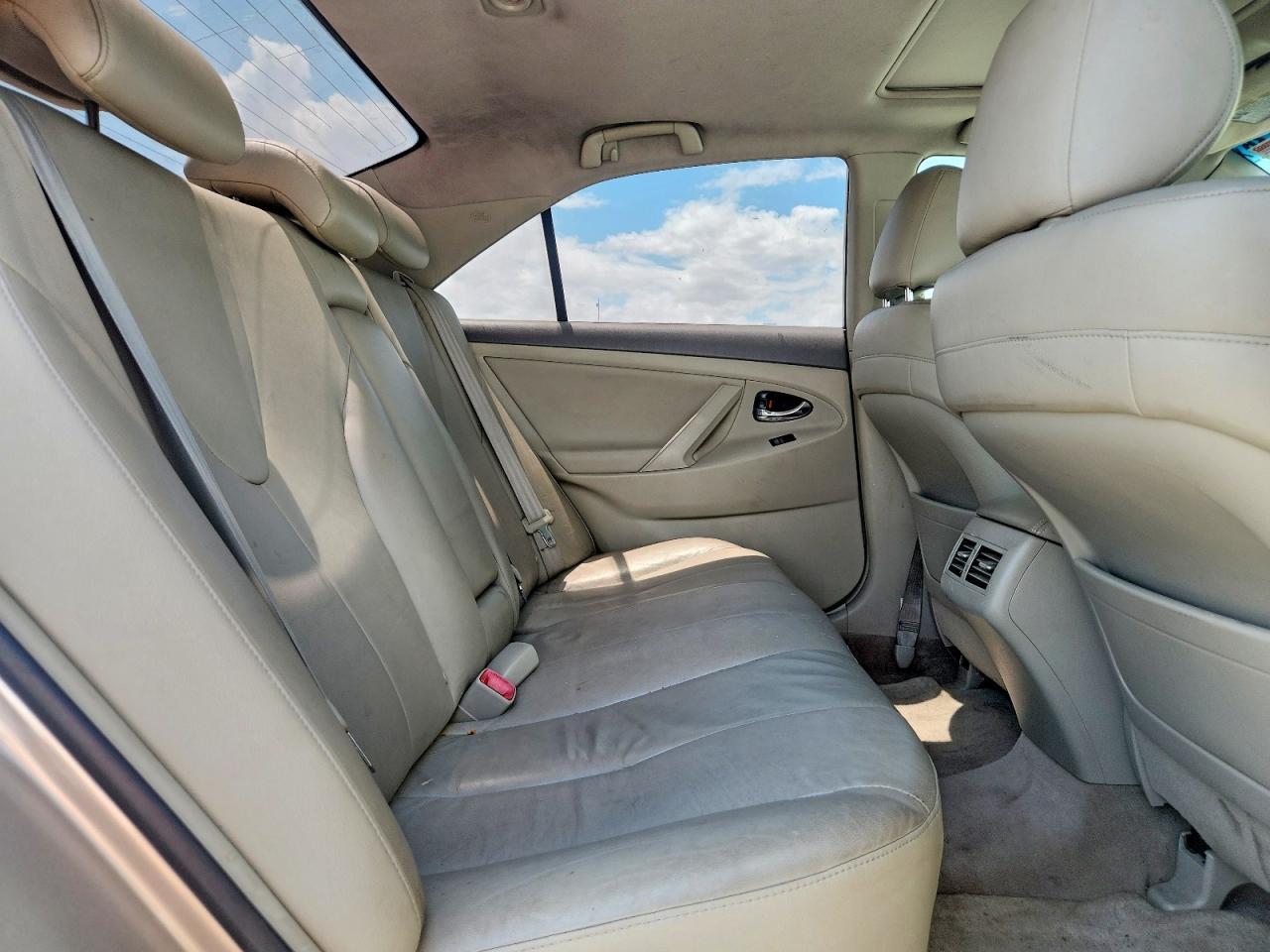 Toyota Camry Hybrid