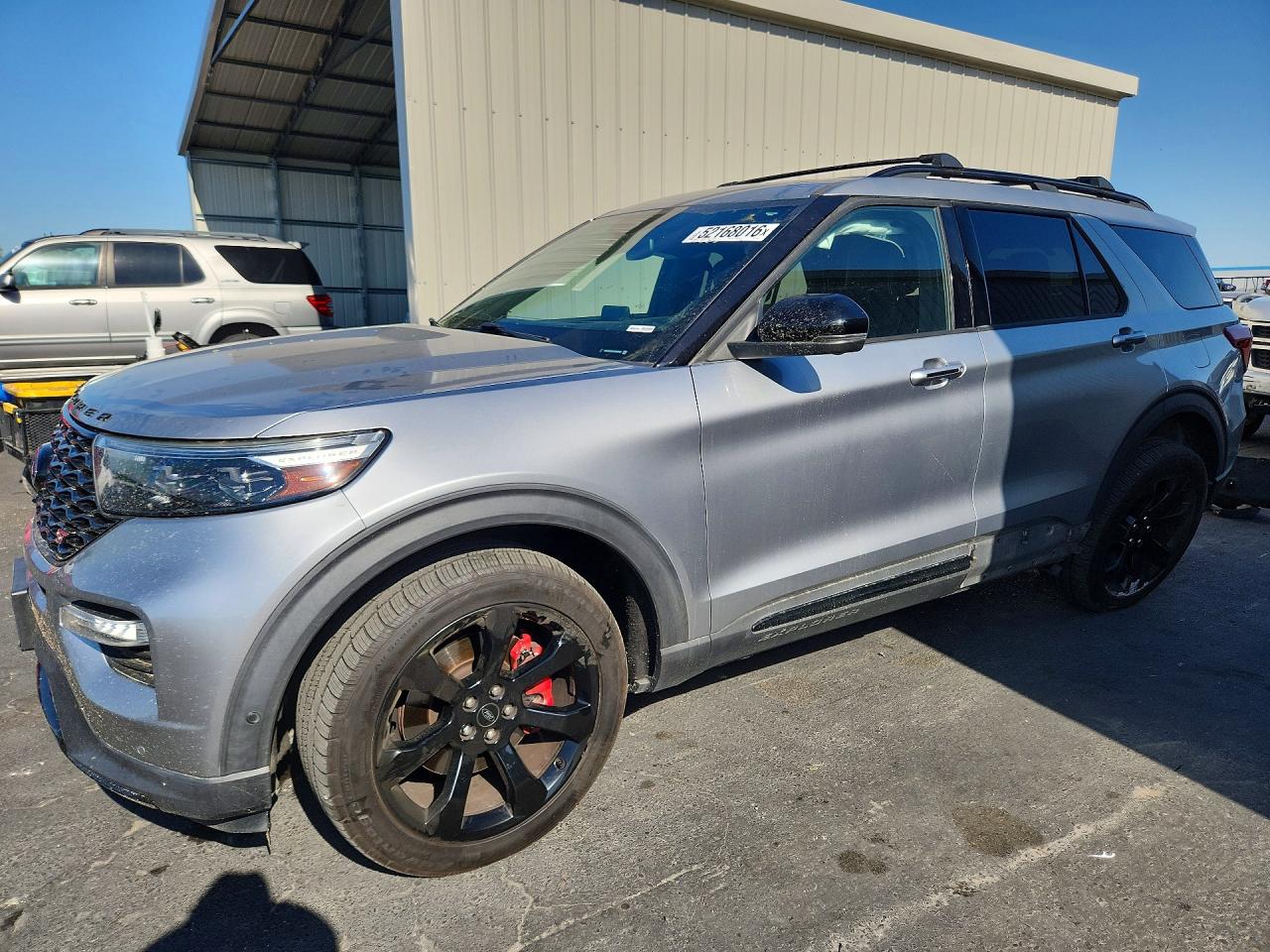 Salvage Ford Explorer Image
