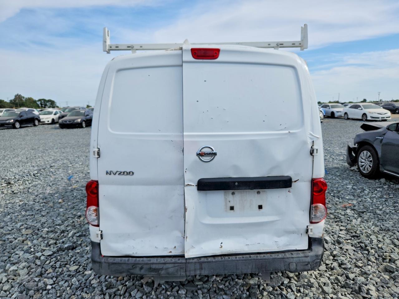 Nissan Nv S