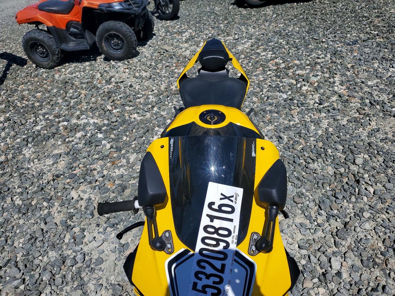 Yamaha Yzf1000 C