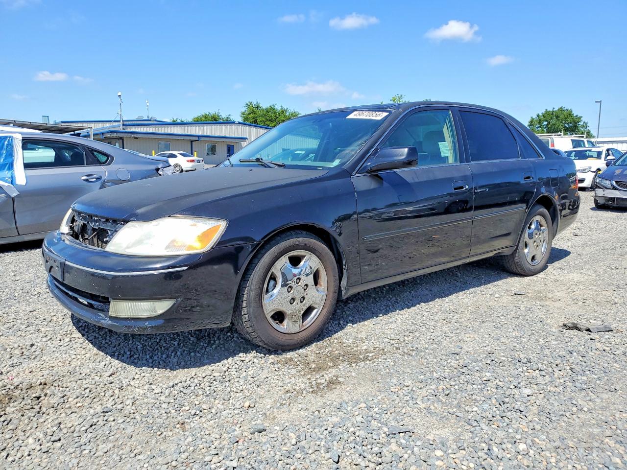 Salvage Toyota Avalon Image