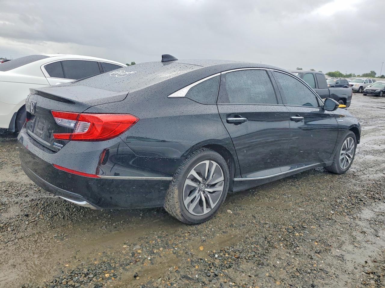 Honda Accord Touring Hybrid