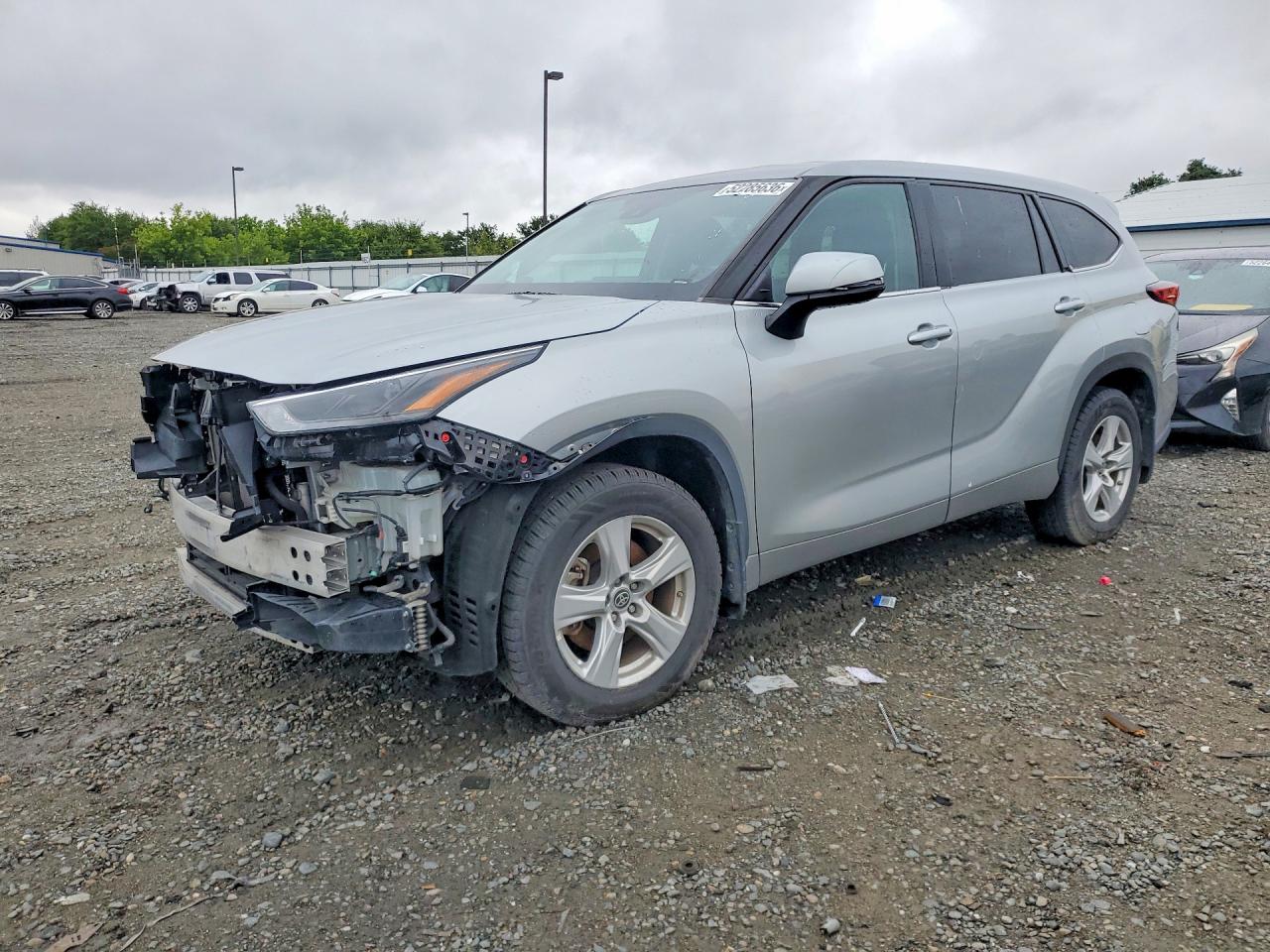 2022 Toyota Highlander 5TDBBRCH3NS******