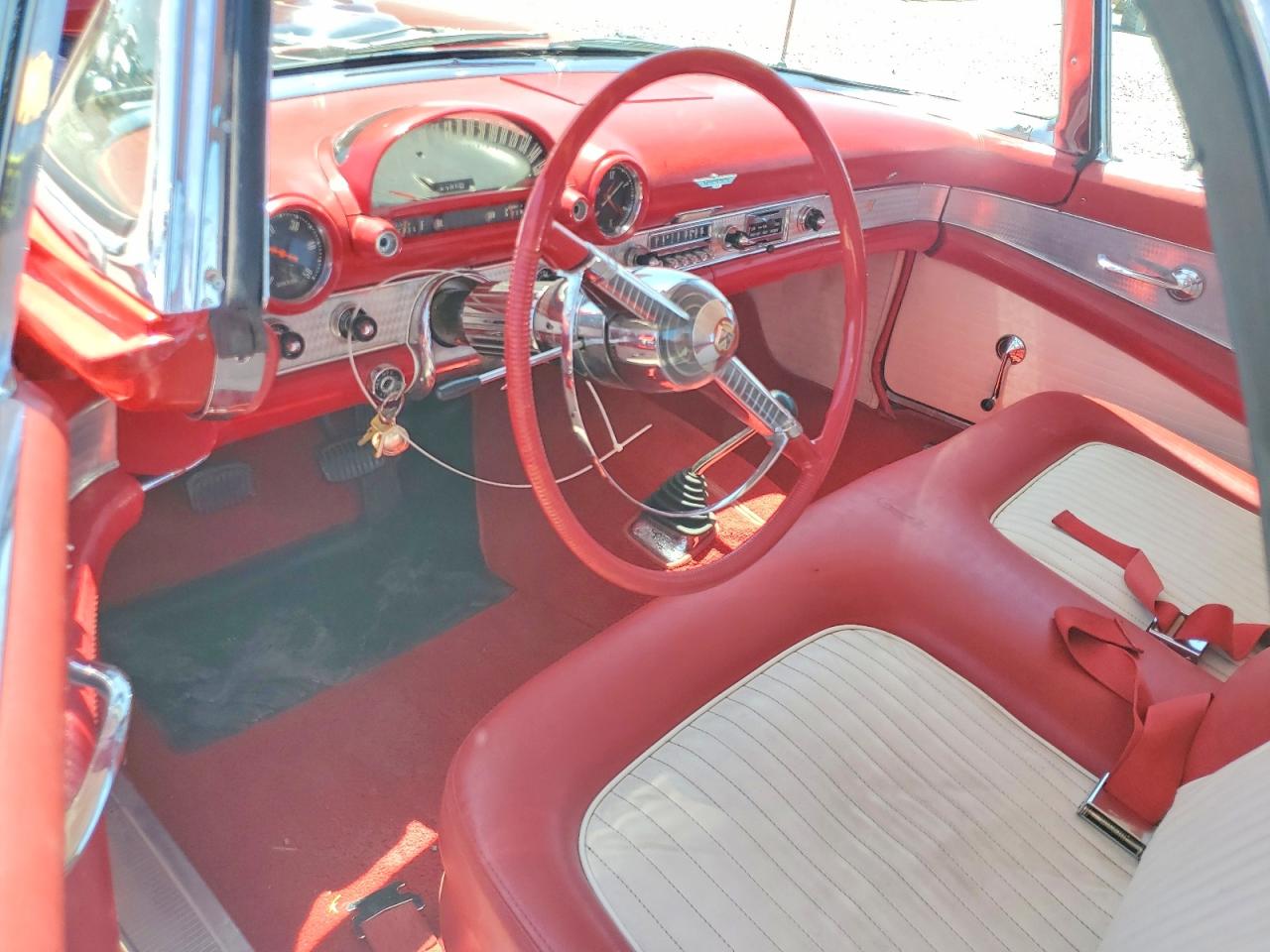 Ford Thunderbir